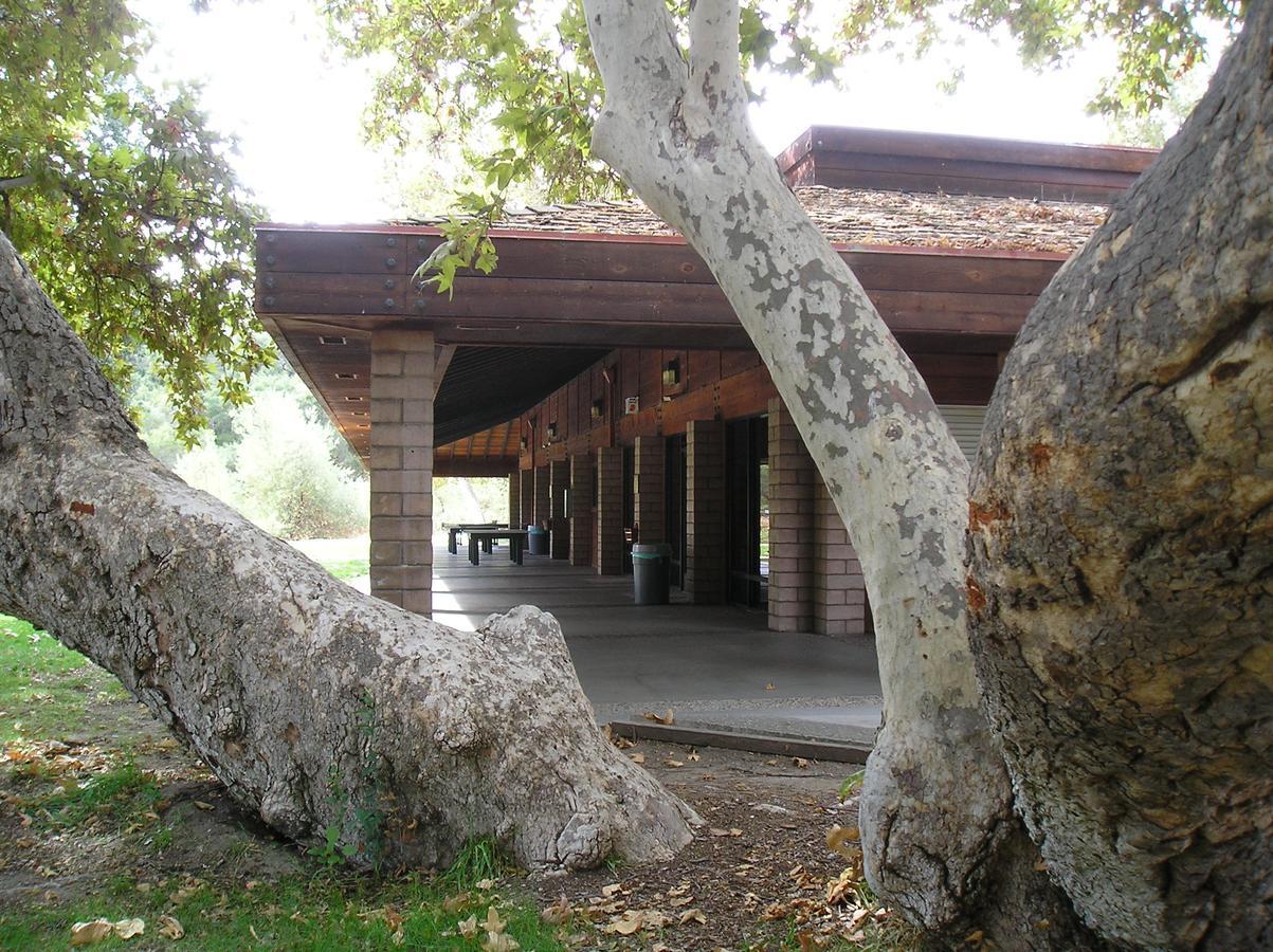 San Benito Camping Resort One-Bedroom Cabin 9 Paicines エクステリア 写真